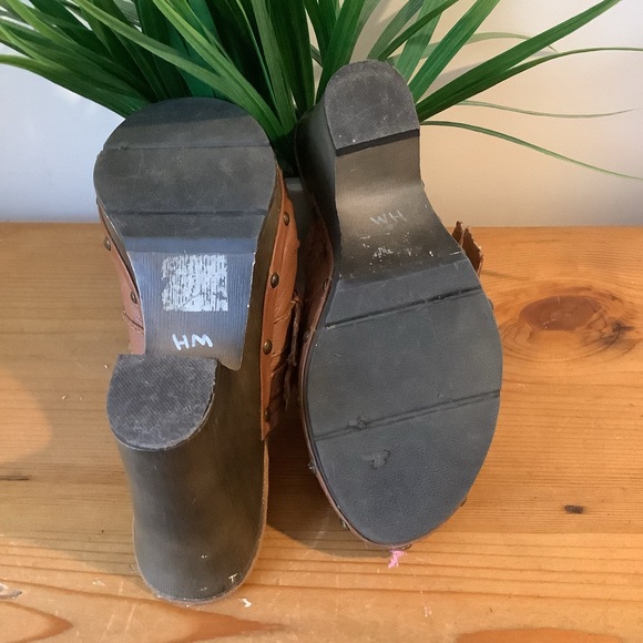 Aldo Brown Leather Platform Studded Clogs Mules Shoes Size 9 - Picture 7 of 8